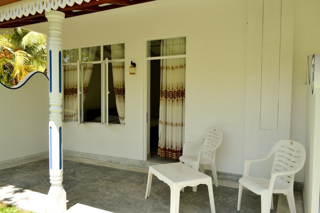 Di Sicuro Tourist Inn Hikkaduwa Habitación foto