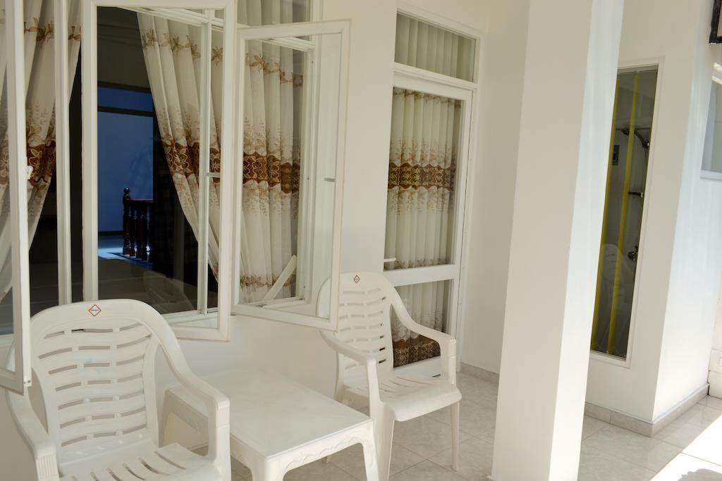 Di Sicuro Tourist Inn Hikkaduwa Exterior foto